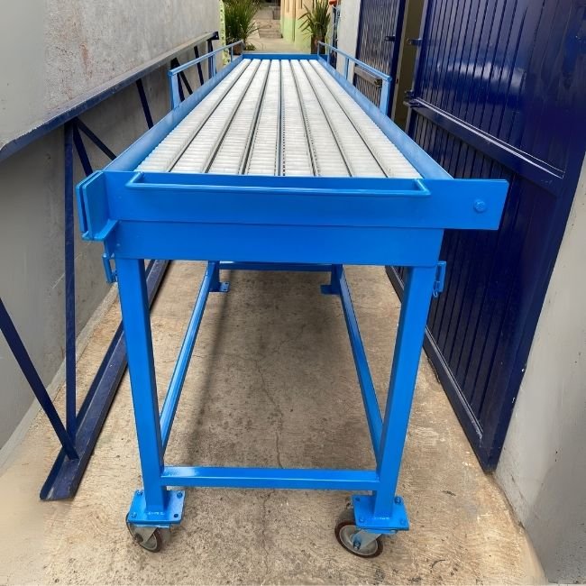 Fabricación de transportadores industriales.